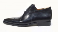 Designer shoe R-01 (2)